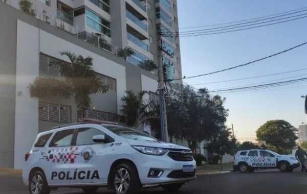 Homem morre ao cair do 11º percorrer de condomínio em Birigui homem-morre-ao-cair-do-11o-andar-de-condominio-em-birigui