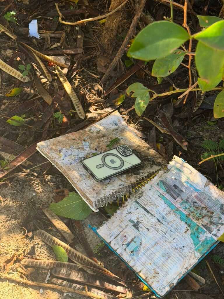 ROCAM recupera iPhone roubado depois de localizar aparelho escondido em área de mata em Birigui rocam-recupera-iphone-roubado-apos-localizar-aparelho-escondido-em-area-de-mata-em-birigui