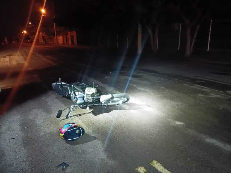 Jovem sem habilitação foge da PM, empina moto e sofre queda durante acompanhamento em Birigui jovem-sem-habilitacao-foge-da-pm,-empina-moto-e-sofre-queda-durante-acompanhamento-em-birigui